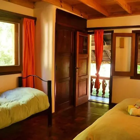 Hostel Planeta Cumbrecita La Cumbrecita Exterior photo